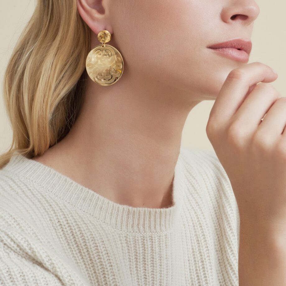 Gas Bijoux Diva earrings large size gold in ear
