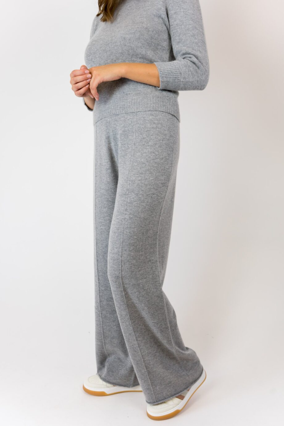 Allude grey pants side
